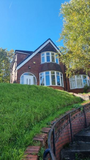 Victoria Avenue East 3 bedroom house